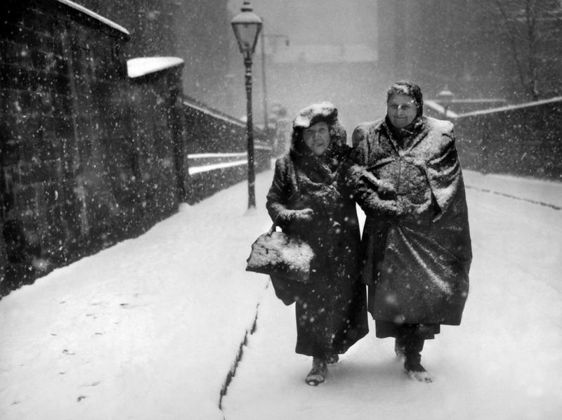 Lost Glasgow found in new exhibition - BBC News