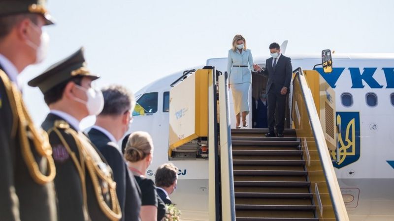 Олена Зеленська разом з президентом літає з візитами до інших країн