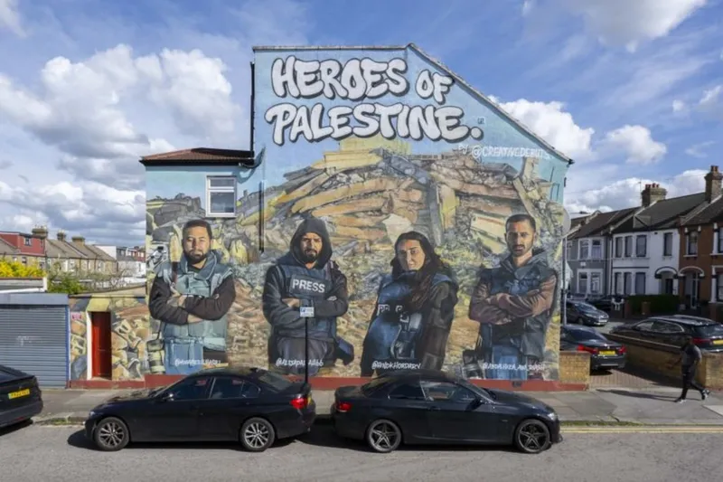 Redbridge: Artists defend Palestine mural amid controversy