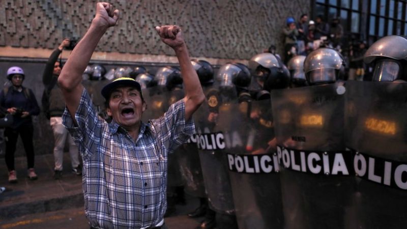 Protests in Peru leave at least 18 dead and Congress rejects the proposal for electoral advancement