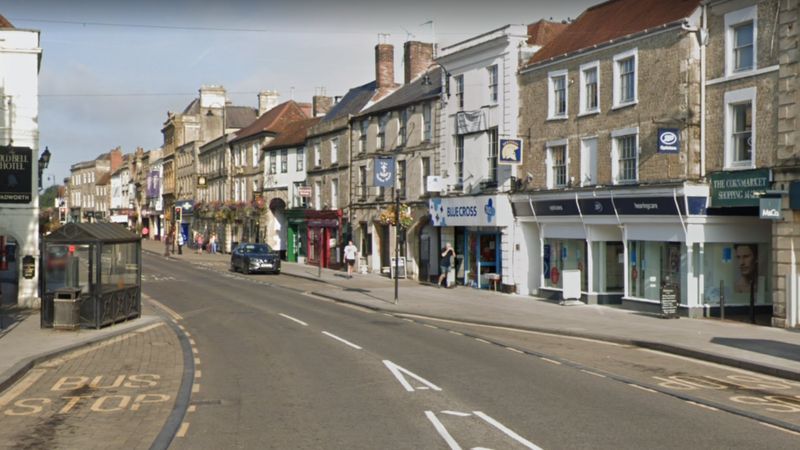 Woman sexually assaulted in Warminster town centre - BBC News