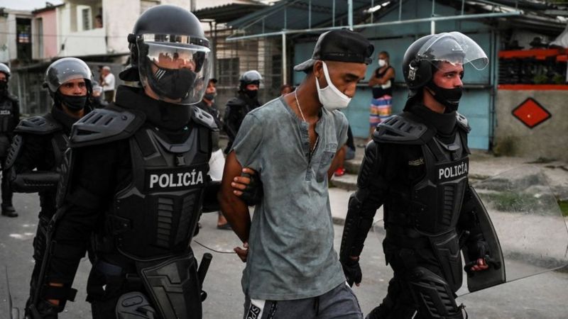 Protestas En Cuba: El Gobierno Confirma Un Muerto En Nuevos Disturbios ...