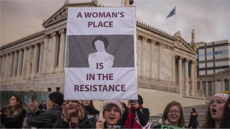 Protesto de mulheres por igualdade salarial