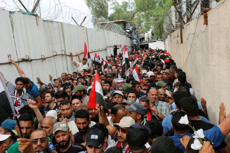 Iraqi Shia Protesters Storm Baghdad Parliament Bbc News