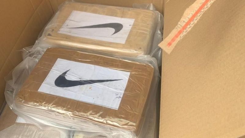 Cocaine Worth £19.2m Seized From Lorry On M1 In Bedfordshire - BBC News