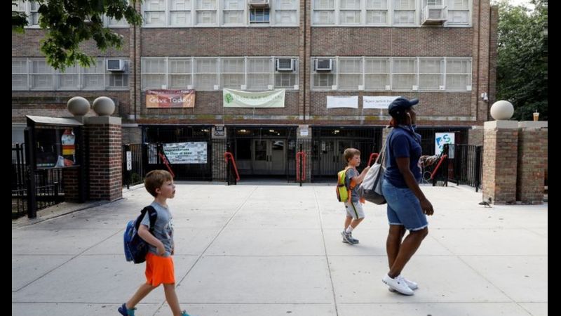 Escola fechada em NY