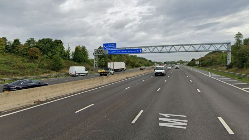 M1 to close overnight for road resurfacing work - BBC News