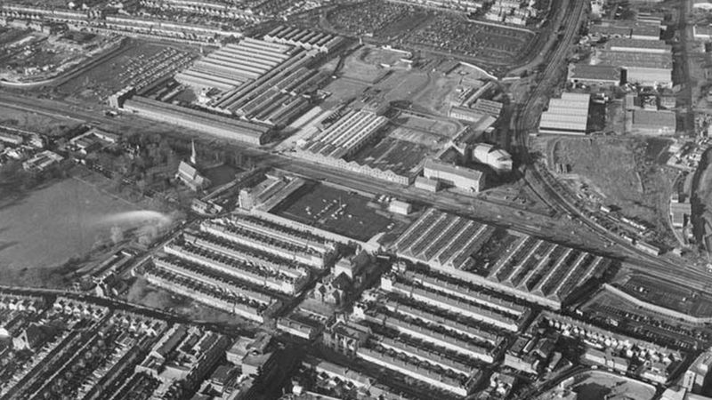 Historic Swindon buildings to become innovation centre - BBC News