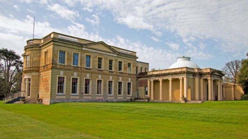 Northwood House discovery: 'Mystery' room under manor house - BBC News