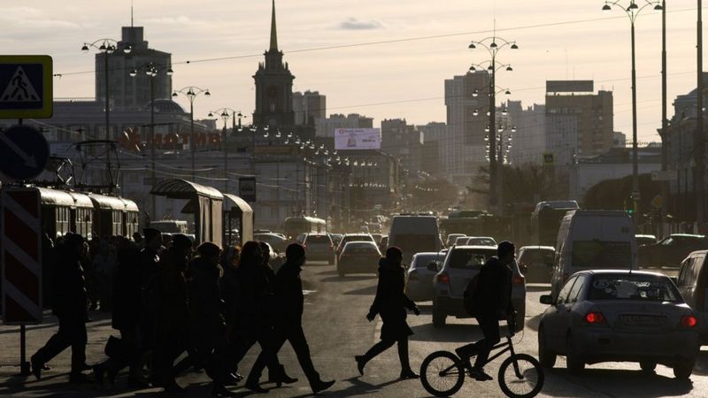 Стрельба в Екатеринбурге: мужчина открыл огонь по прохожим ...