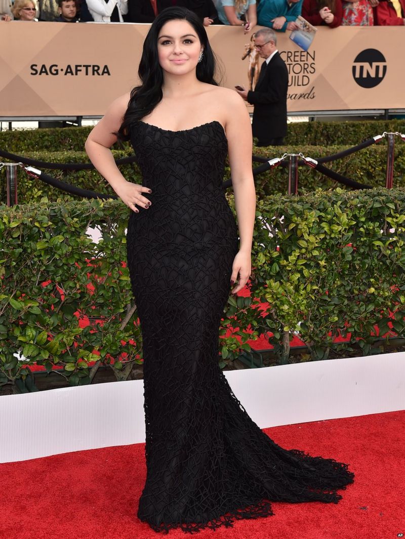 Ariel Winter Not Ashamed Of Breast Scars After Appearing At SAG Awards BBC News