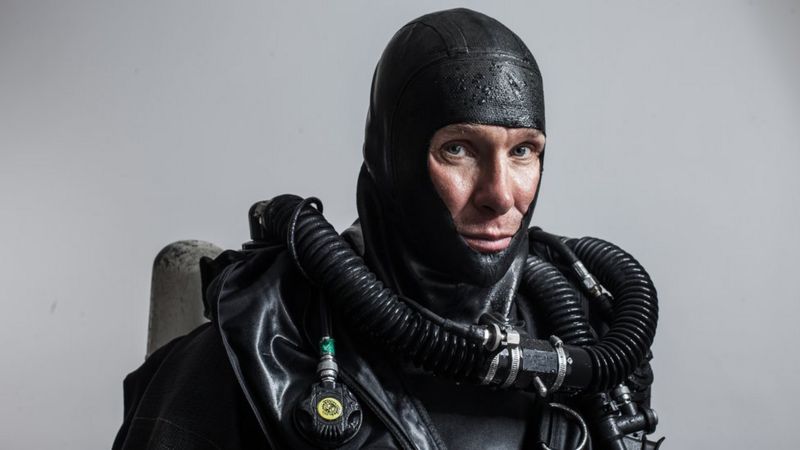 The cave divers who went back for their friends - BBC News