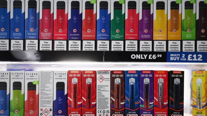 Vaping: Wales urges UK government to ban disposable vapes - BBC Newsround