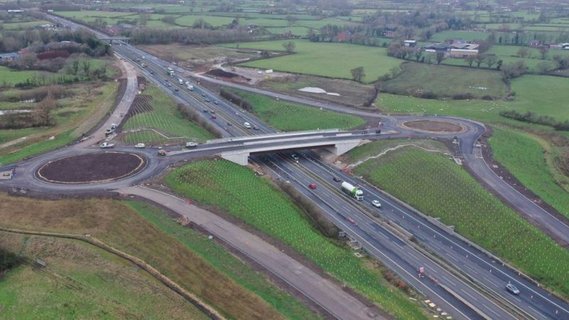 New £207m M55 junction opens in Preston - BBC News