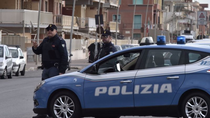 Naples woman killed in 'mafia ambush' - BBC News