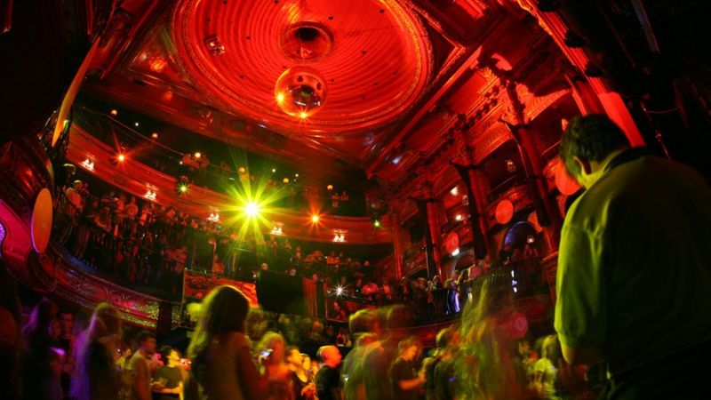 Koko Camden: Fire engulfs famous music venue - BBC News