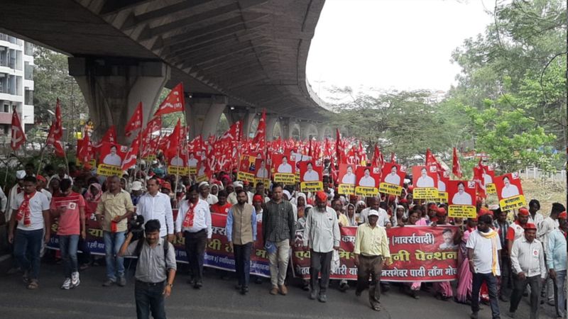 Maharashtra: India Farmers March In Protest As Onions Rot - BBC News