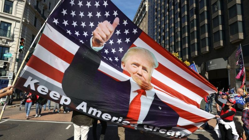 Trump campaigns in Georgia amid crucial Senate race - BBC News