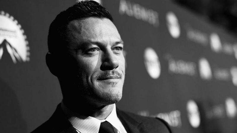 Luke Evans meets fans and hints at new part in Wales - BBC News