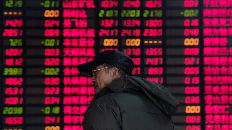 Chinese shares end turbulent year down - BBC News