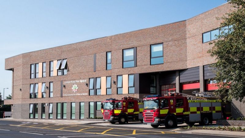 Homeless given shelter from cold in Nottingham fire station - BBC News