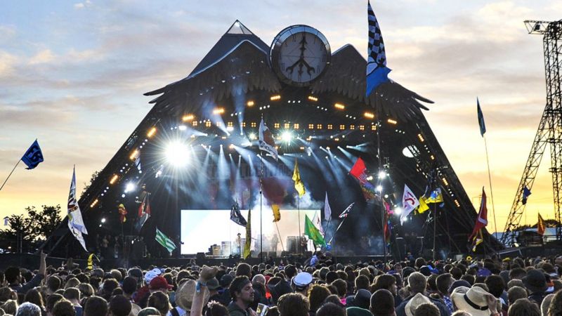 Glastonbury 2017: First Tickets Sell Out In 23 Minutes - BBC News