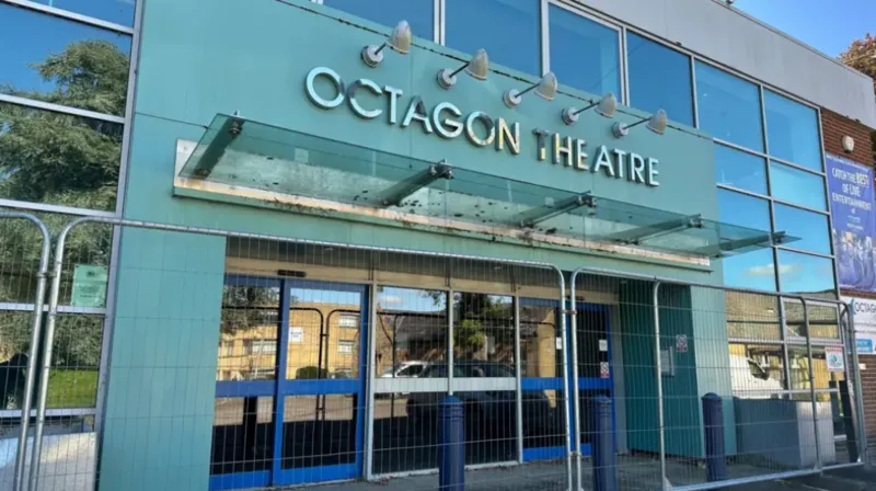 Se discutirán planes para renovar y reabrir el teatro