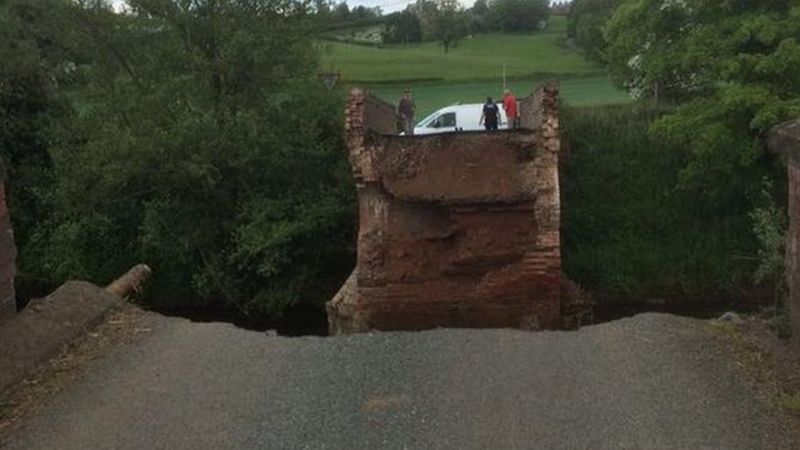 Lorry Drivers Blamed For Tenbury Wells Bridge Collapse Bbc News 6224