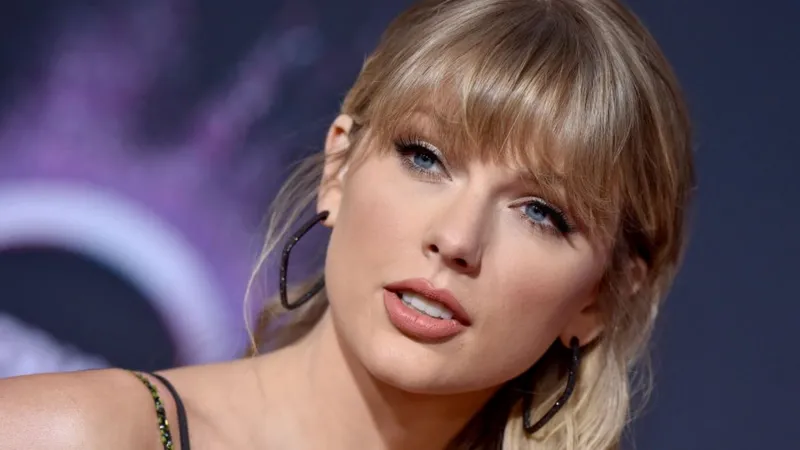 Revisión del Departamento de Poetas Torturados de Taylor Swift: el álbum encuentra a la estrella vulnerable pero cruel