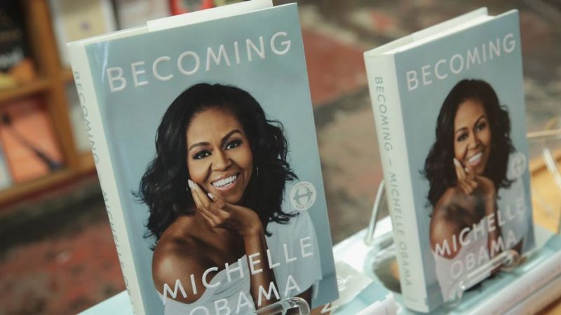 Michelle Obamas Memoir Becoming Sells 10 Million Copies Bbc News 7973