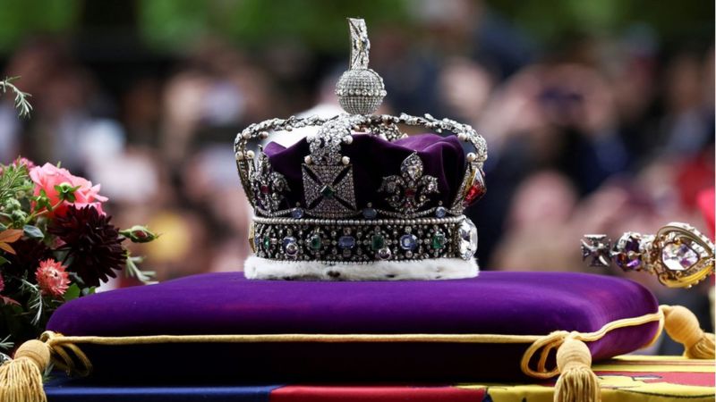 St Edward's Crown leaves Tower of London ahead of Coronation - BBC News