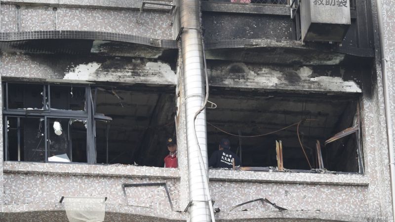 Deadly fire breaks out at Taiwan hospital - BBC News