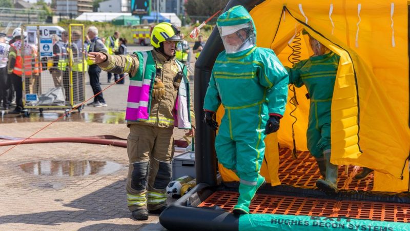 Margate's Dreamland theme park stages major incident drill - BBC News