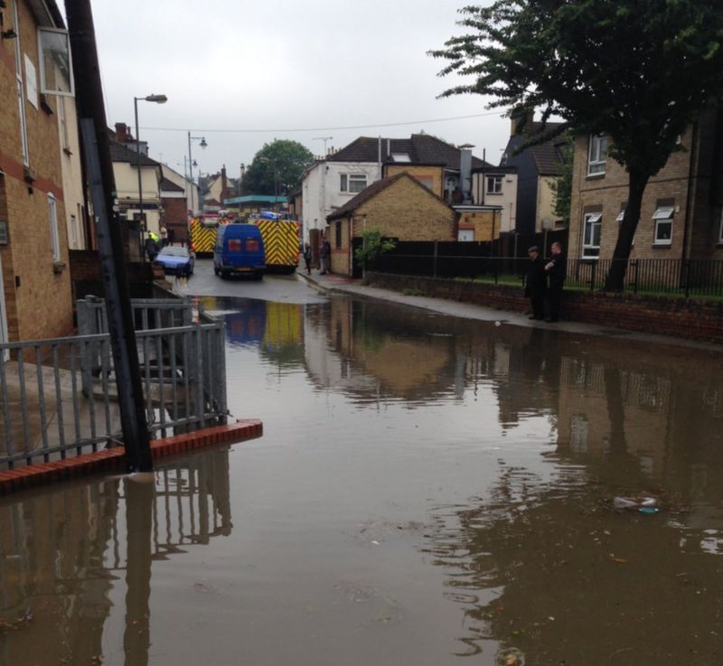 Warnings as flood risk remains in Kent and South East BBC News