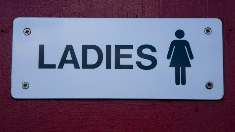 Texas judge blocks Obama's transgender bathroom directive - BBC News