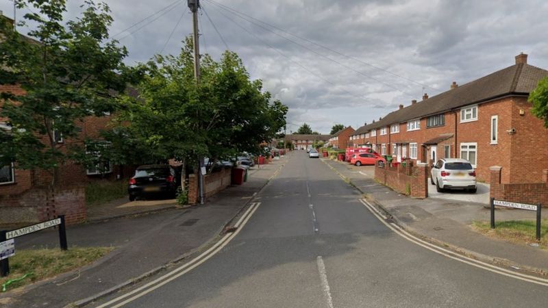 Slough Murder Probe: Boy, 17, Charged After Stabbing - BBC News