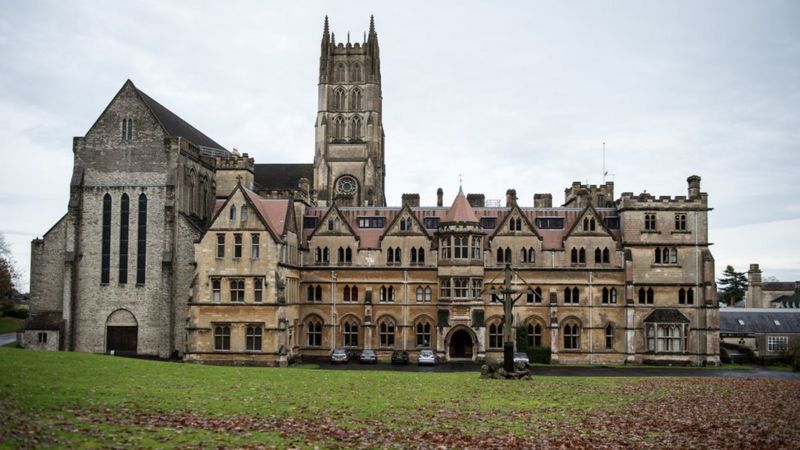 Monks to leave abuse associated Downside Abbey - BBC News