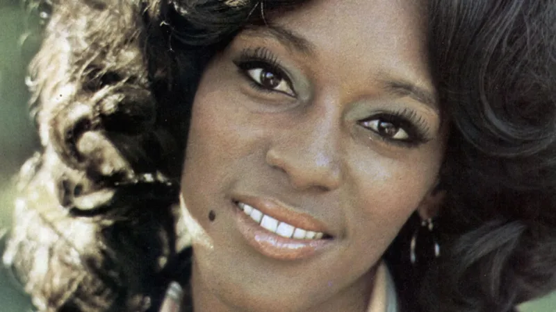 Tributes paid to funk and soul singer Gwen McCrae