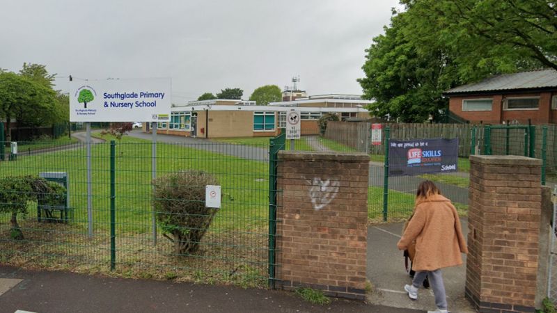 Nottingham: Bestwood Park school rebuild plans submitted - BBC News