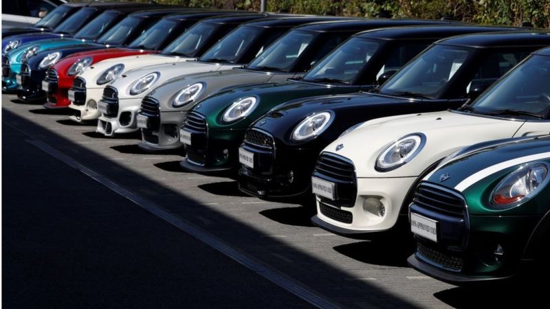 Second-hand car sales soar amid shortage of new models - BBC News