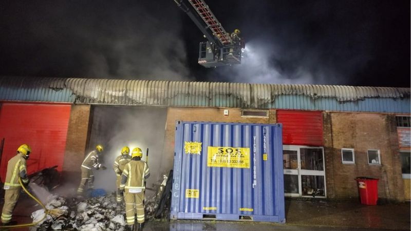 Fire rips through unit at Dorset industrial estate - BBC News