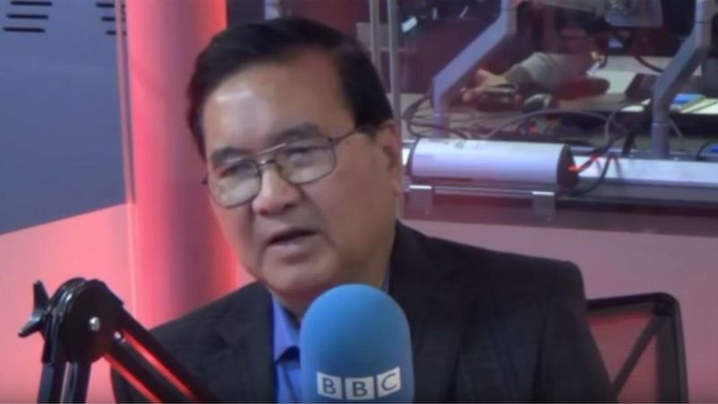Tiến sỹ Phạm Đỗ Chí từ Florida tham gia Chương trình Bàn tròn Thứ Năm trong studio của BBC Tiếng Việt ở London hôm 29/11