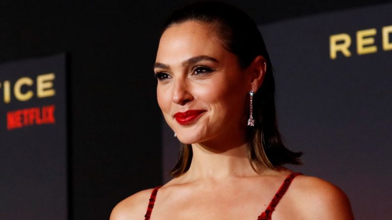 Gal Gadot says Imagine video was in poor taste - BBC News