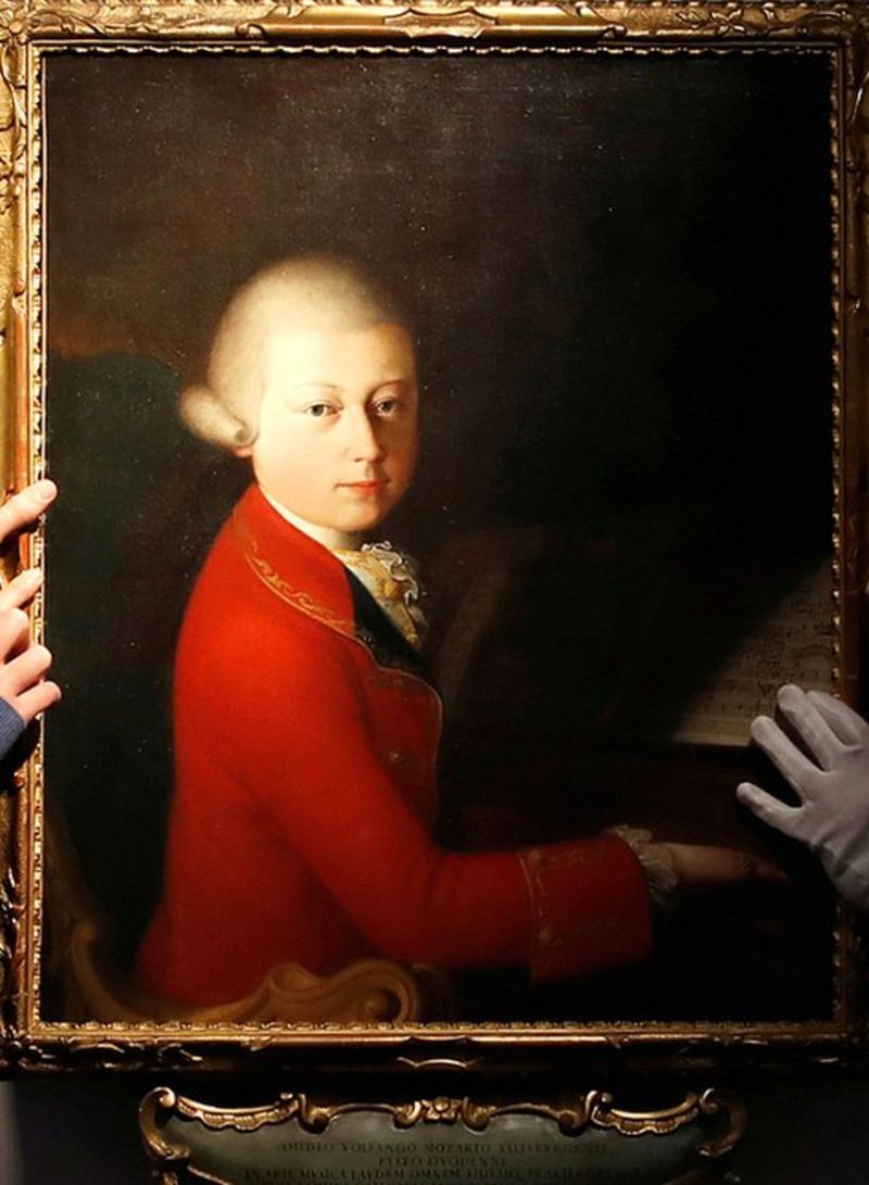Mozart childhood portrait sold for €4m at Paris auction BBC News