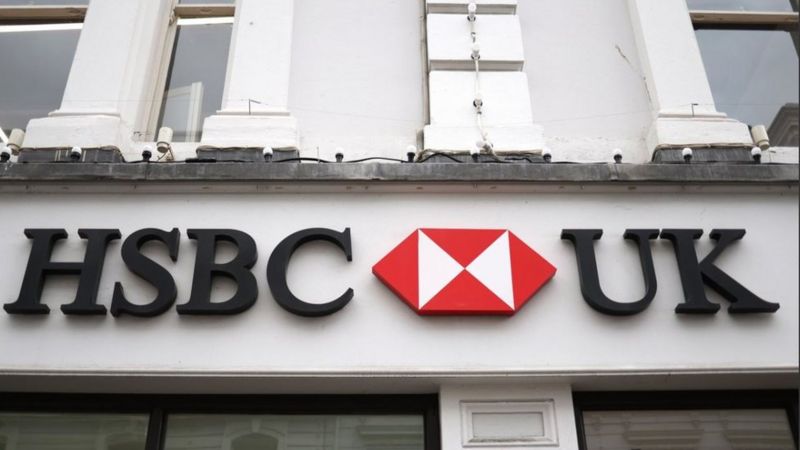 HSBC say scrapping its Welsh phone line improves service - BBC News