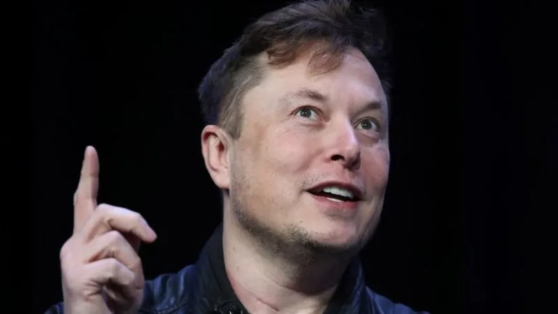 ¿Cuáles son los planes de Elon Musk para Twitter tras convertirse en su principal accionista?