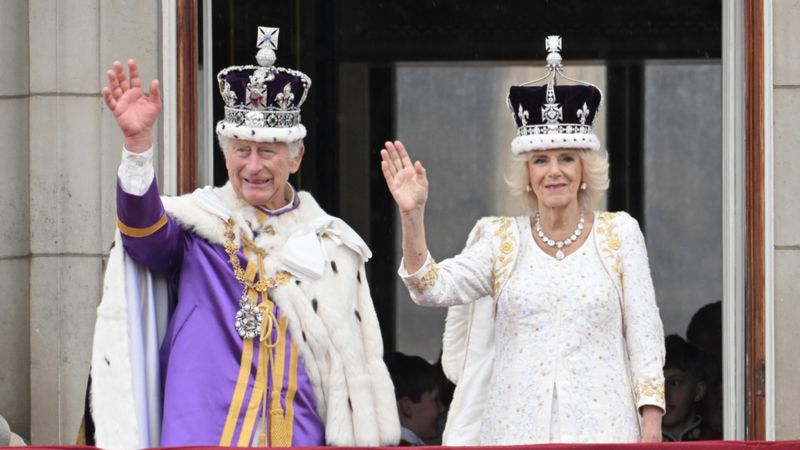 King Charles and Queen Camilla crowned in historic Coronation - BBC News