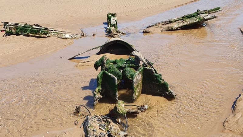 Wrecked WW2 aircraft discovered on Cleethorpes beach