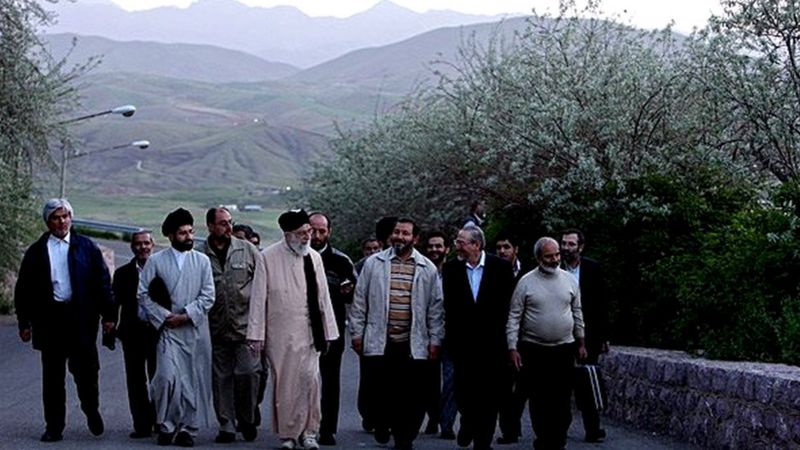رهبر ایران و همراهانش در سفر به کردستان