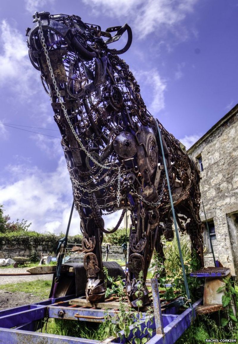 Giant bull sculpture made of 'farming treasure' shown at Southern Show